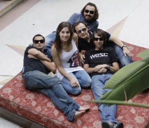  La Oreja de Van Gogh inicia gira con un concierto benéfico 