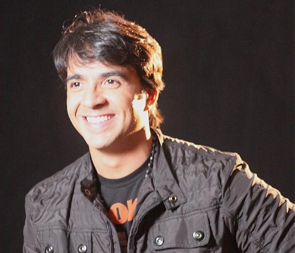 luis-fonsi Sale a la venta ‘Tierra firme’ de Luis Fonsi cantautor