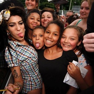 amy winehouse Divorcio y alcohol fue el legado de Amy Winehouse para su tercer disco