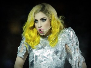 Lady Di y Amy Winehouse Gaga y su homenaje a Lady Di y Amy Winehouse