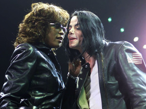 showbiz_whitney_houston_michael_jackson Michael Jackson y Whitney Houston ingresarán en el R&B Hall Of Fame