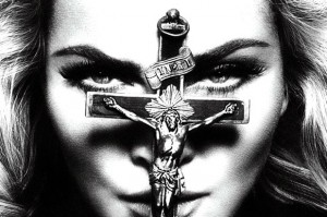 Madonna se enoja y se va