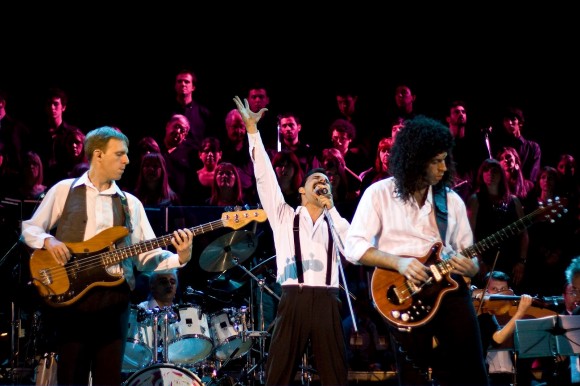 México rinde homenaje a Queen con Dios salve a la reina 