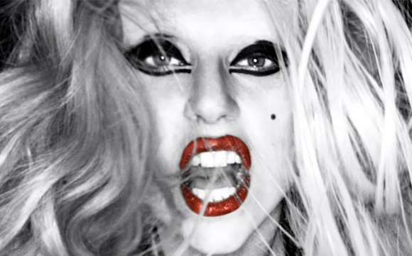 Lady Gaga y su nueva canción “Dope” 2