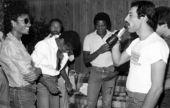 Nuevo material de Freddie Mercury y Michael Jackson 1