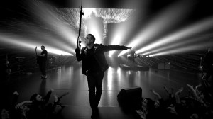 U2 lanza video para “Invisible”