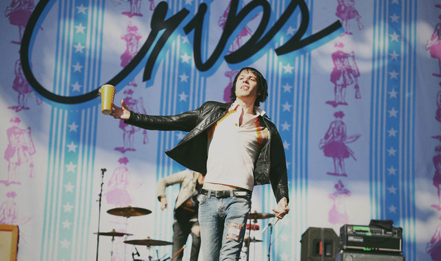 Escucha lo nuevo de The Cribs "Wish I Knew You In The '90s" 1