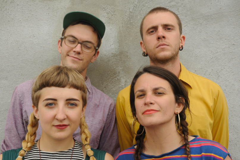 Little Fevers anuncia disco de debut y lanza primer single "Can’t Get Enough" 1